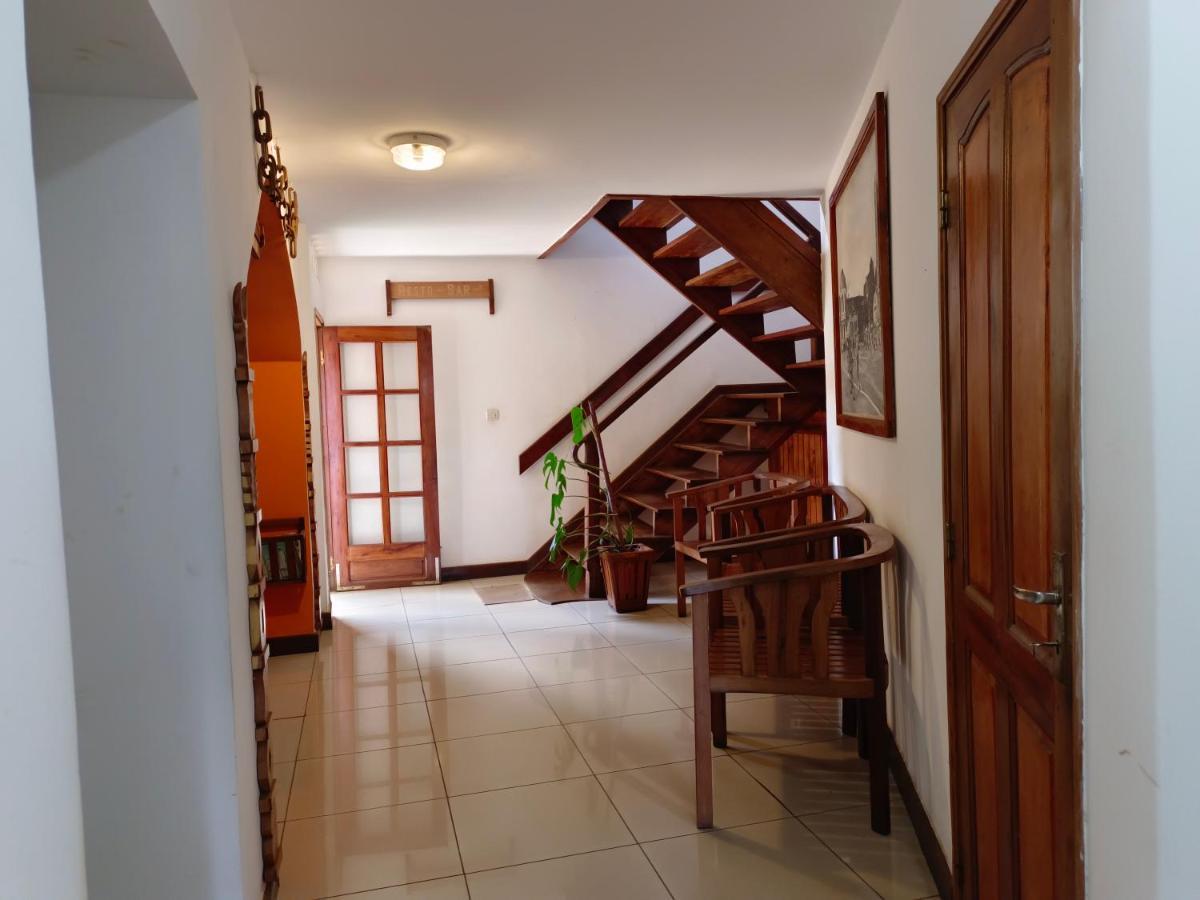 Antsirabe Hotel Exterior foto