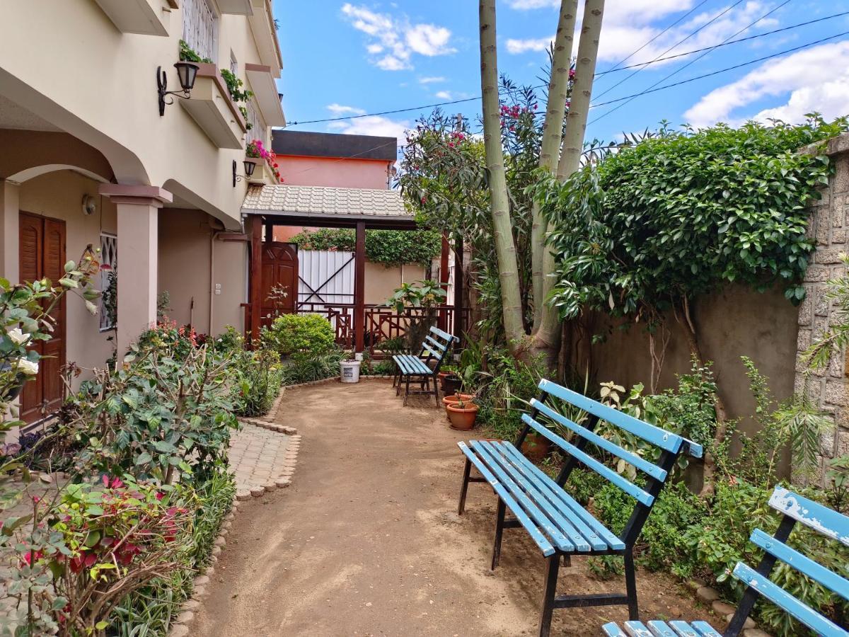 Antsirabe Hotel Exterior foto