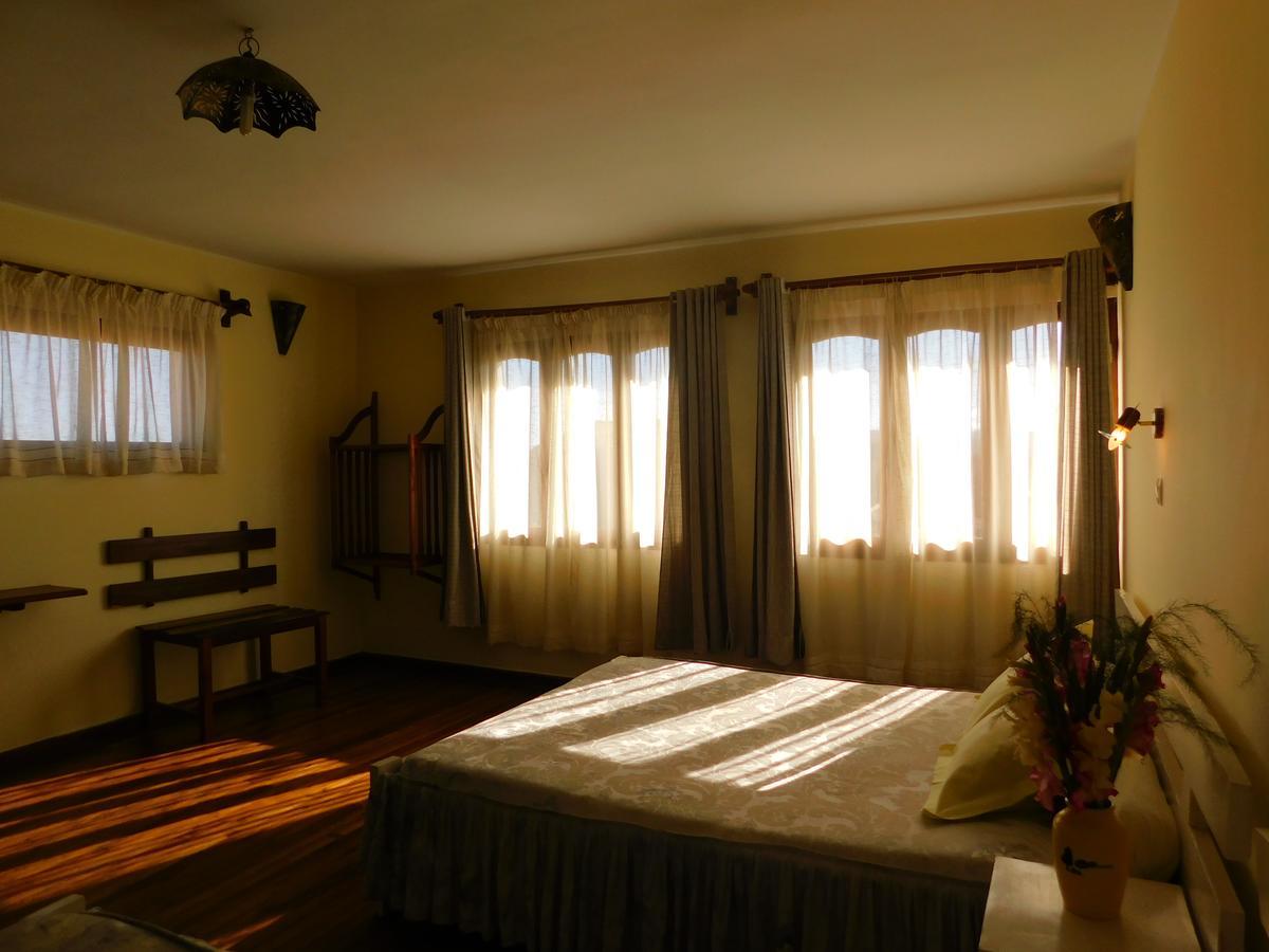 Antsirabe Hotel Exterior foto