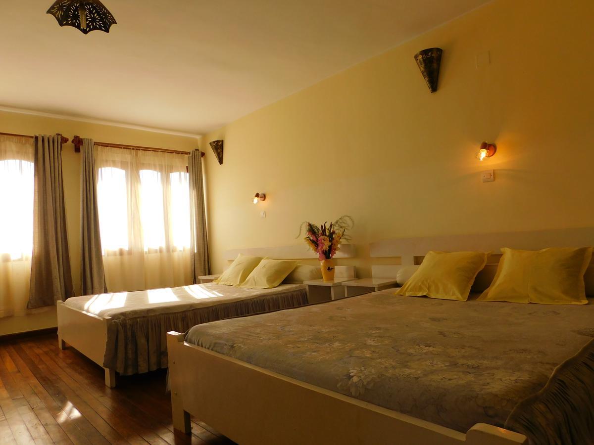 Antsirabe Hotel Exterior foto