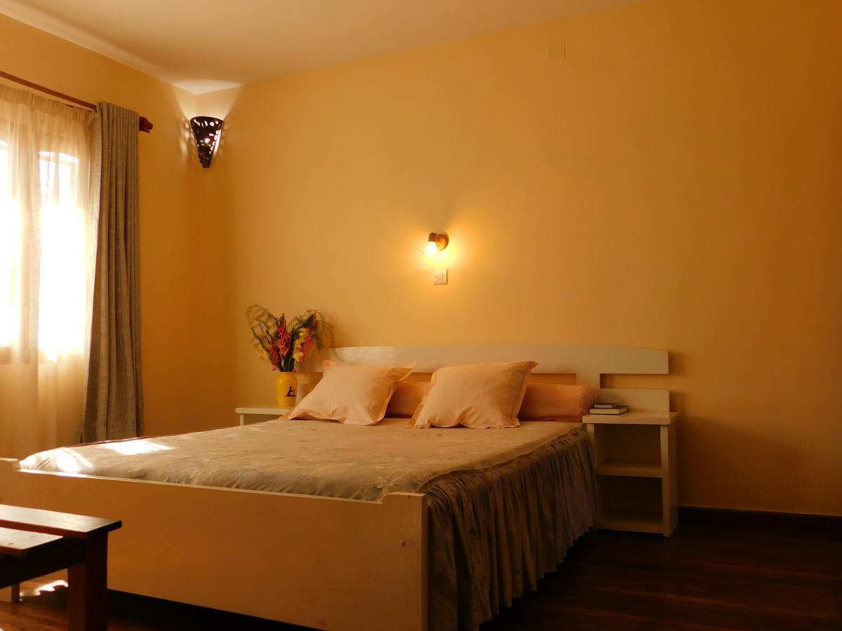 Antsirabe Hotel Exterior foto