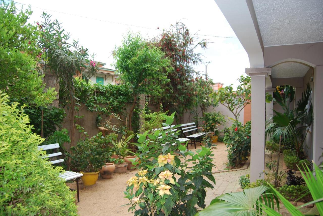 Antsirabe Hotel Exterior foto